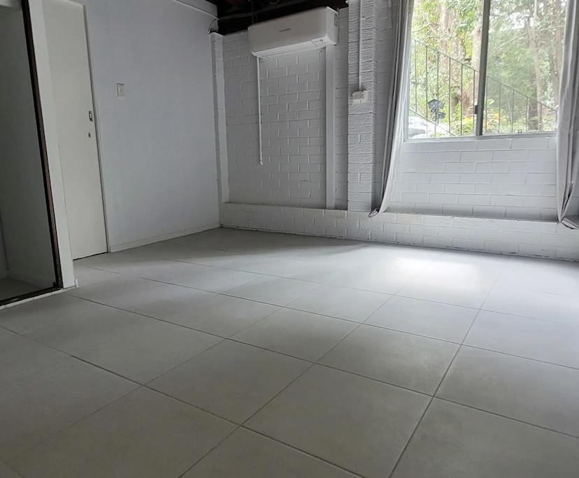 Unfurnished room in a share house