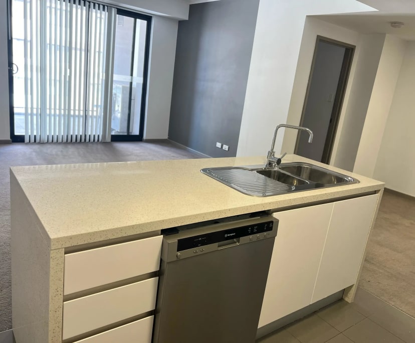 $350, Flatshare, 2 bathrooms, Cannington WA 6107