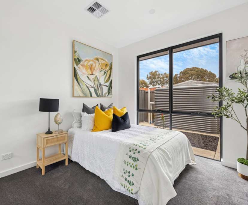 Room in a share house