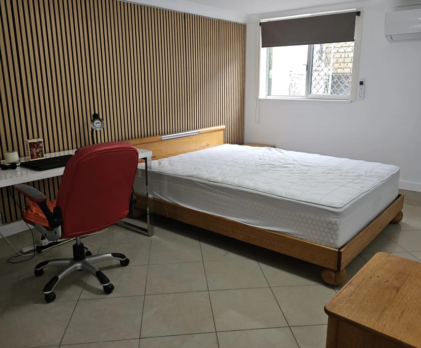 $350, Share-house, 6 bathrooms, Mansfield QLD 4122