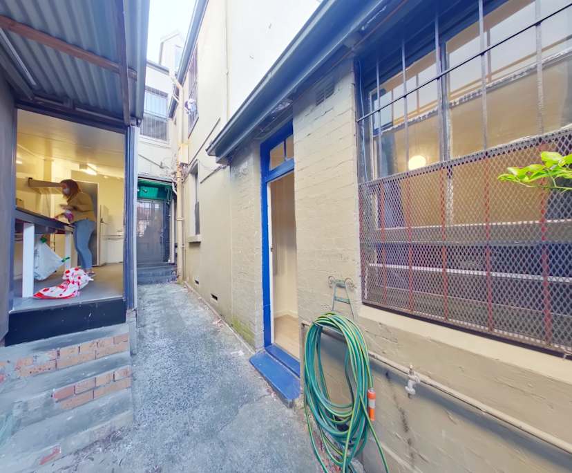 $350, Share-house, 6 bathrooms, Darlinghurst NSW 2010