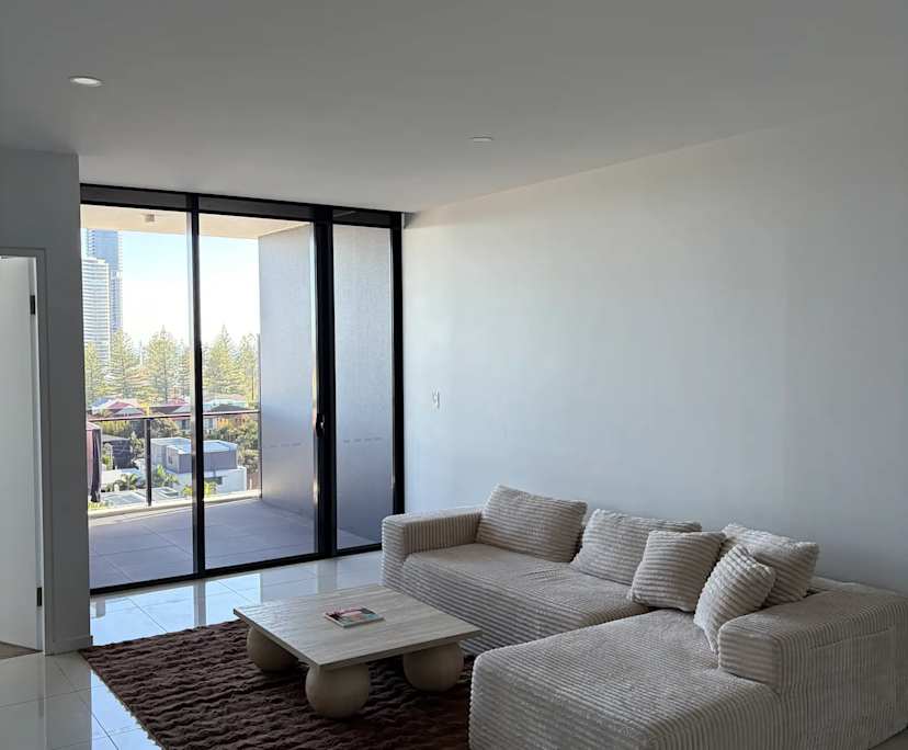 Unfurnished room with own bathroom