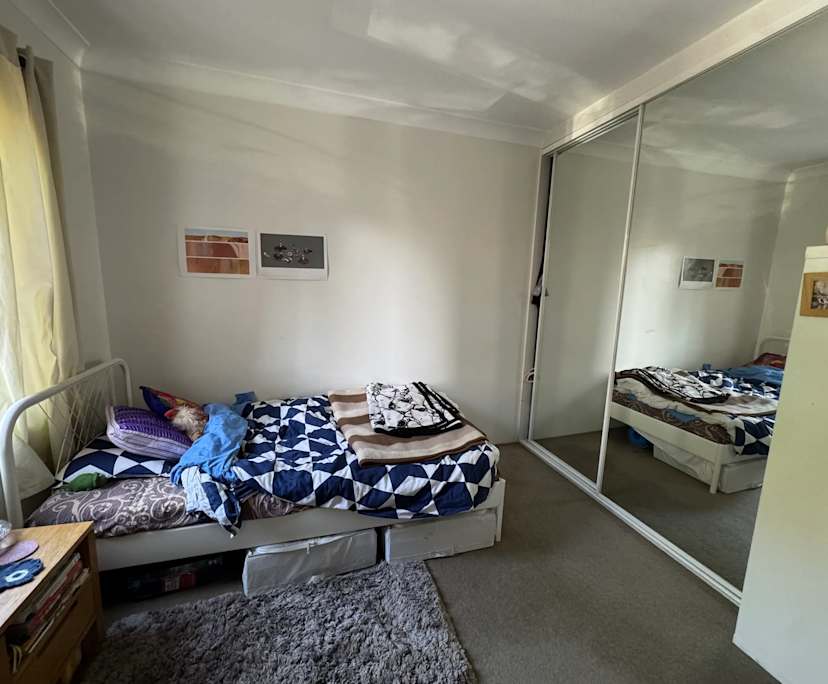 Unfurnished room in a flatshare