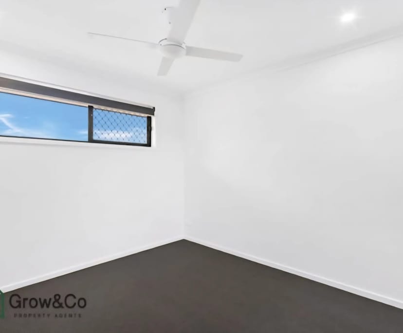 Room in a share house