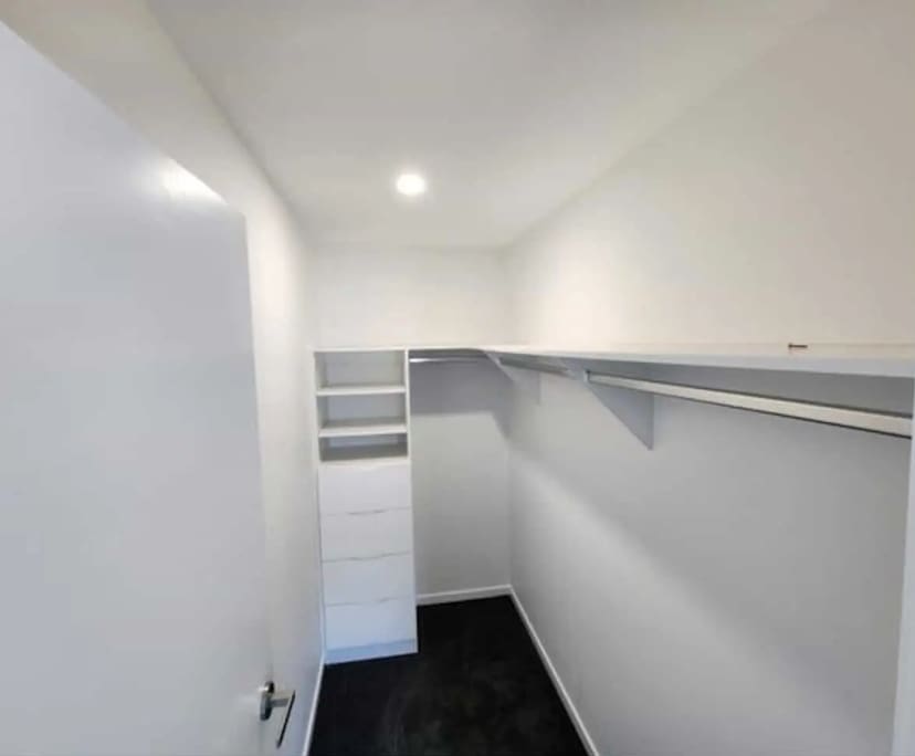 $250, Share-house, 4 bathrooms, Seven Hills QLD 4170