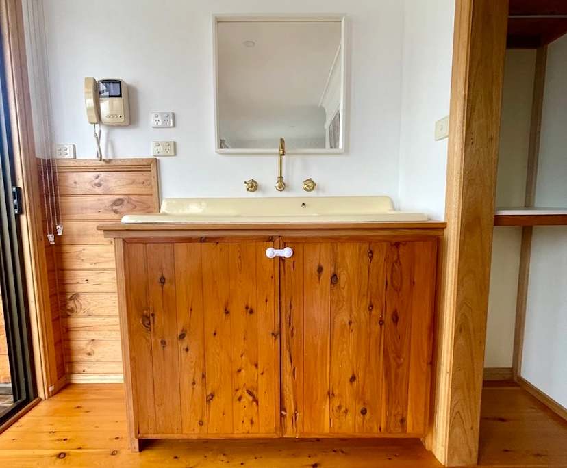 $350, Share-house, 5 bathrooms, Bawley Point NSW 2539