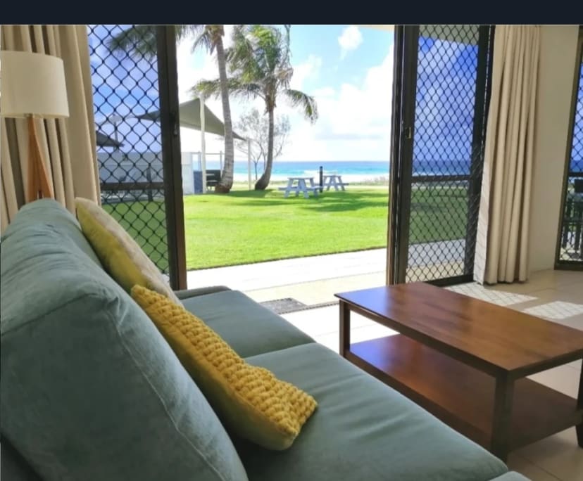 Furnished room with ensuite in a flatshare