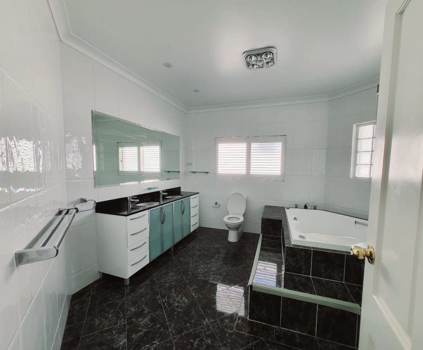 $350, Share-house, 5 bathrooms, Strathfield NSW 2135