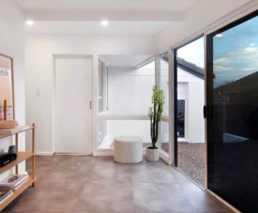 $450, Share-house, 3 bathrooms, Mermaid Waters QLD 4218