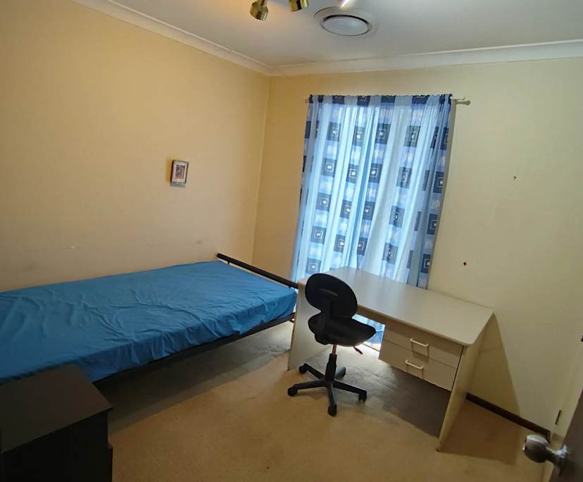 $280-450, Homestay, 2 rooms, Bull Creek WA 6149, Bull Creek WA 6149