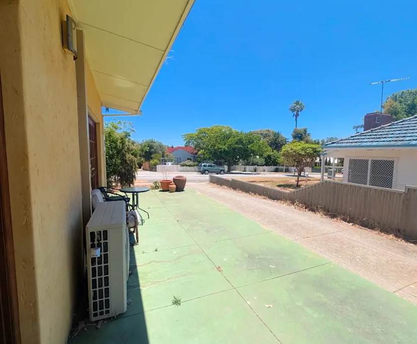 $325, Share-house, 2 bathrooms, Hilton WA 6163