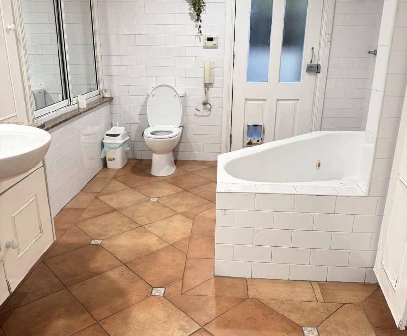 $460, Granny-flat, 1 bathroom, South Coogee NSW 2034