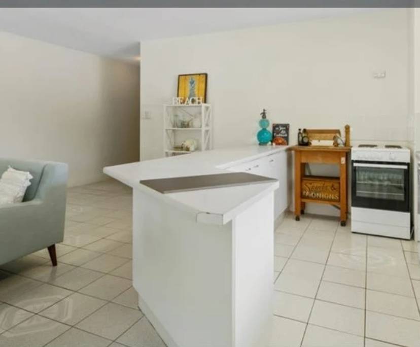 $300, Flatshare, 2 bathrooms, Yorkeys Knob QLD 4878