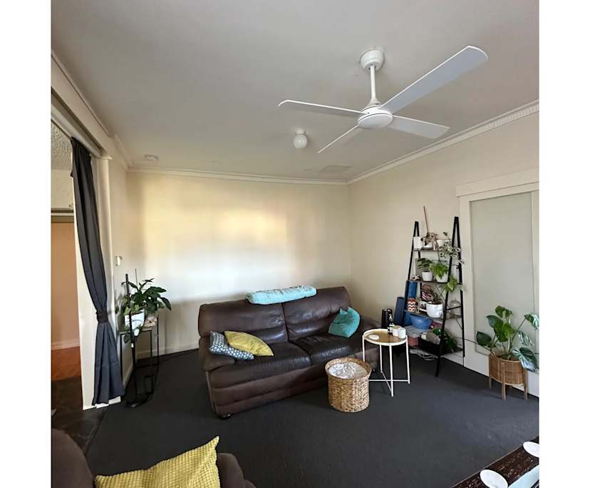 Unfurnished room in a share house