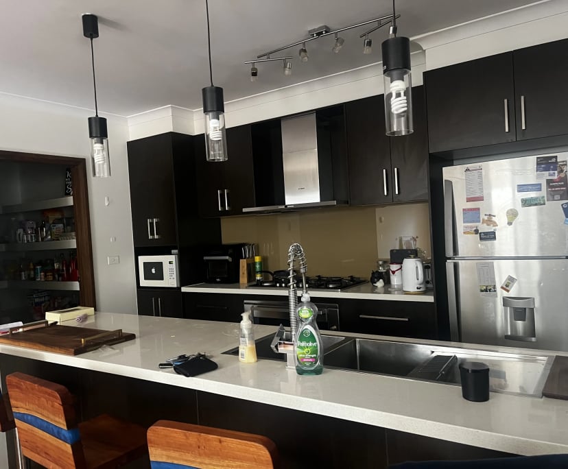 $250, Homestay, 4 bathrooms, Point Cook VIC 3030