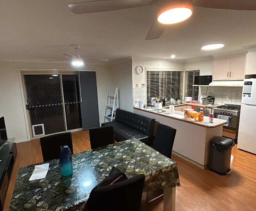 $270, Share-house, 4 bathrooms, Kearneys Spring QLD 4350