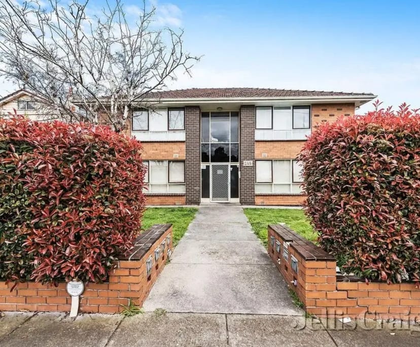 Whole property with 2 rooms for rent
