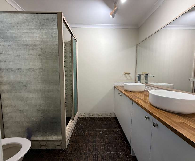 Furnished room with ensuite in a share house