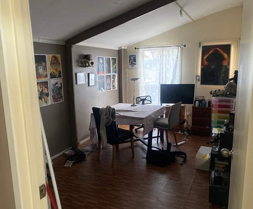 Furnished room with own bathroom
