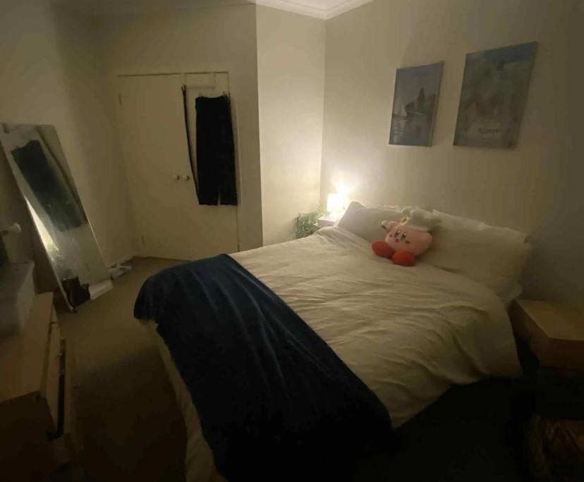 Unfurnished room in a flatshare