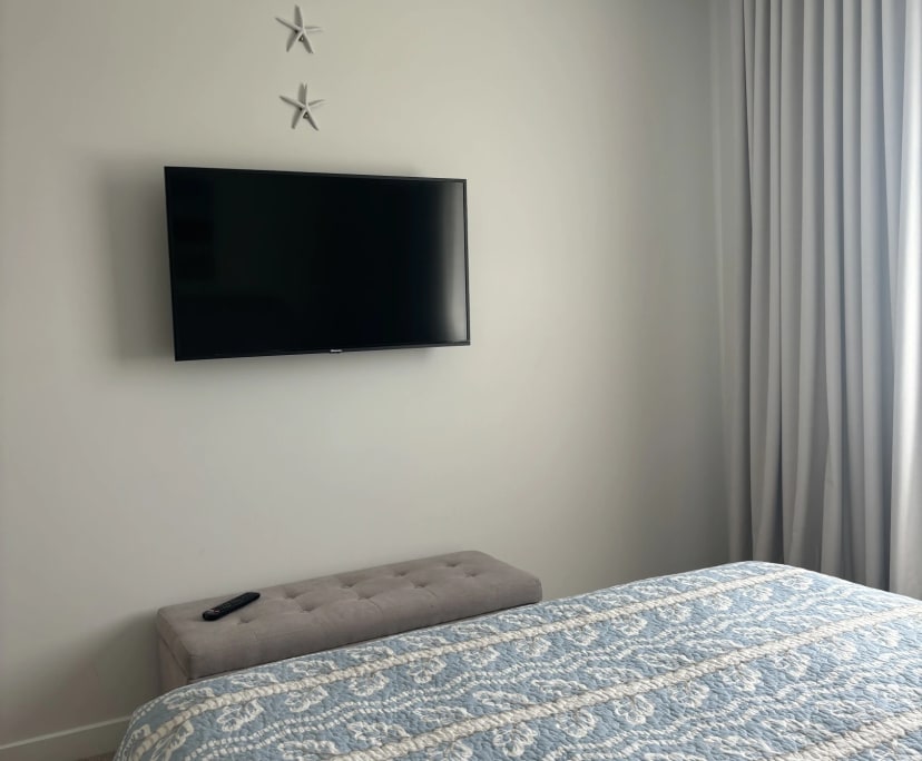 Furnished room with own bathroom