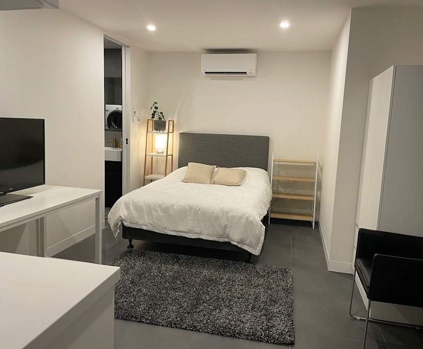 Furnished room studio flat for rent