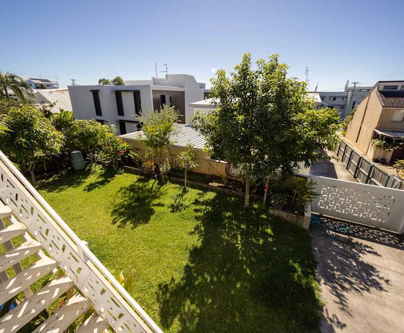 Whole property with 3 rooms for rent