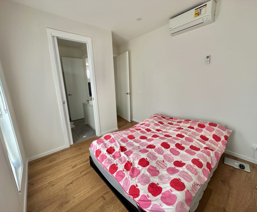 Furnished room with own bathroom