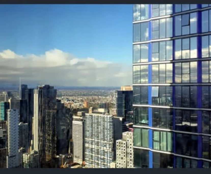 Furnished room with ensuite in a flatshare