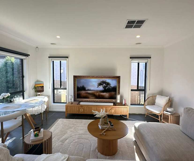 Unfurnished room in a share house