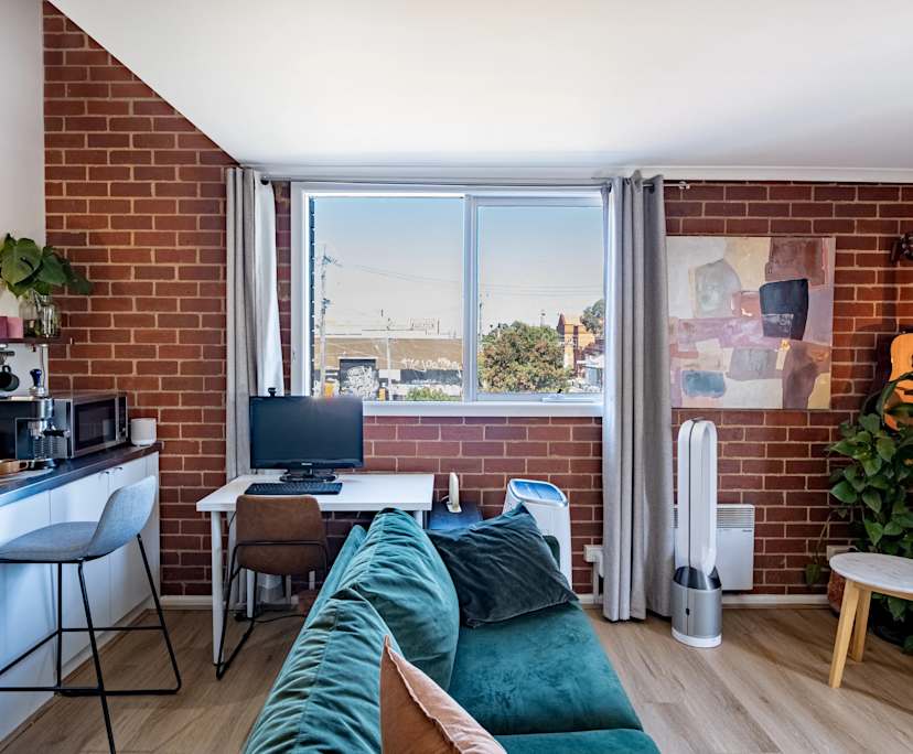 $650, 1-bed, 1 bathroom, Brunswick VIC 3056