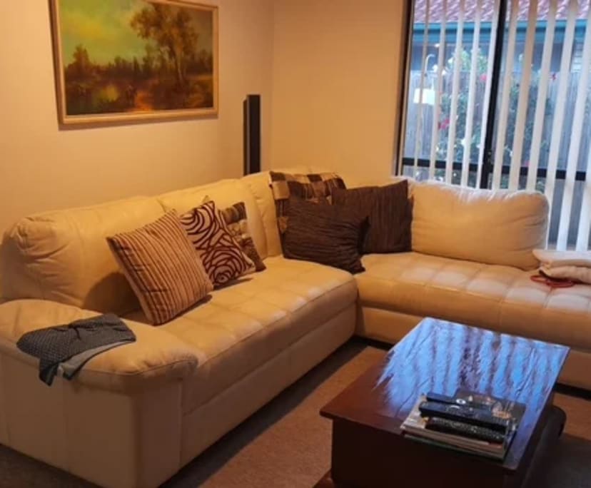 $310, Share-house, 4 bathrooms, Labrador QLD 4215