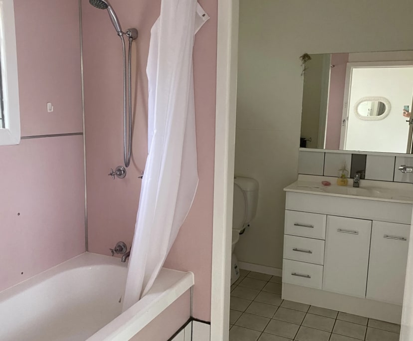 $250, Granny-flat, 1 bathroom, Ipswich QLD 4305