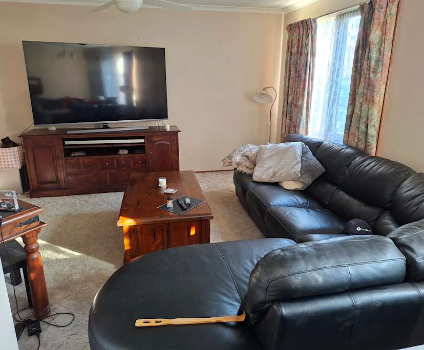 Room in a share house