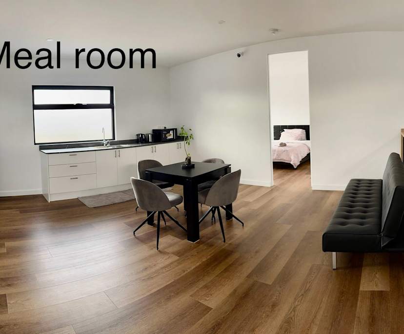 $220-300, Share-house, 3 rooms, Saint Albans VIC 3021, Saint Albans VIC 3021