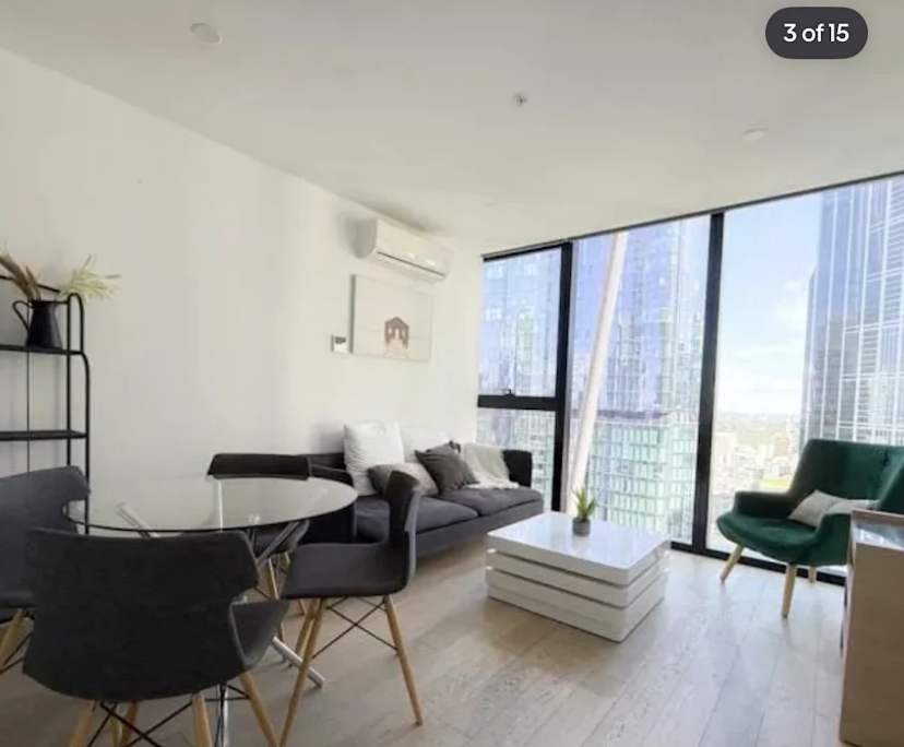 Furnished room in a flatshare