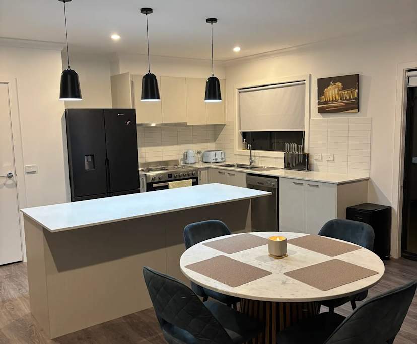 Room in a share house