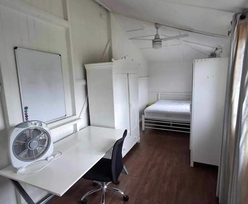 $185, Share-house, 3 bathrooms, Gatton QLD 4343