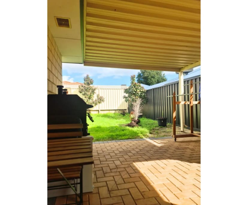 $350, Share-house, 4 bathrooms, Cloverdale WA 6105