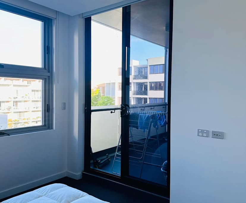 Furnished room in a flatshare