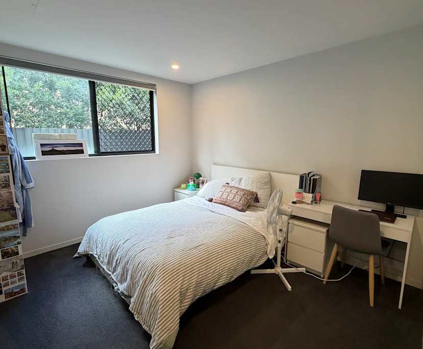 Room with ensuite in a flatshare