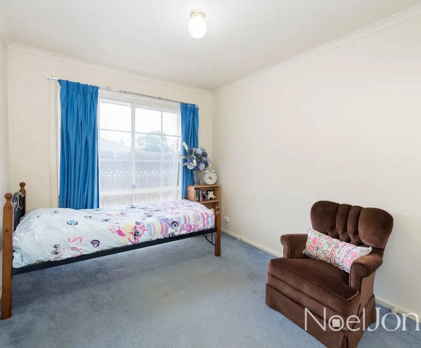 Room for Rent in Burwood, Melbourne 140, Unfurnis...