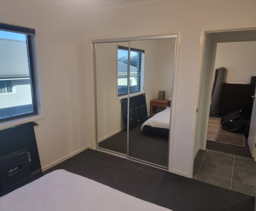 Student for Rent in Coomera, Gold Coas...