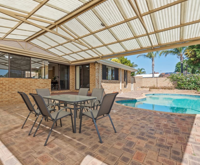 Room for Rent in Woodvale, Perth 320, Furnished,