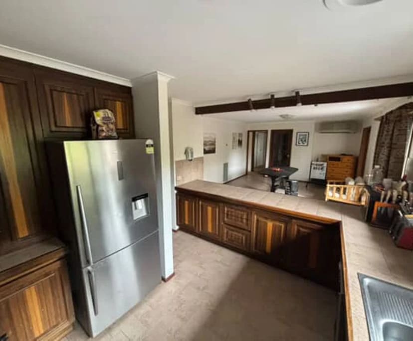 Unfurnished room in a share house