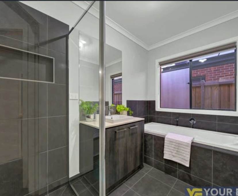 Furnished room with own bathroom