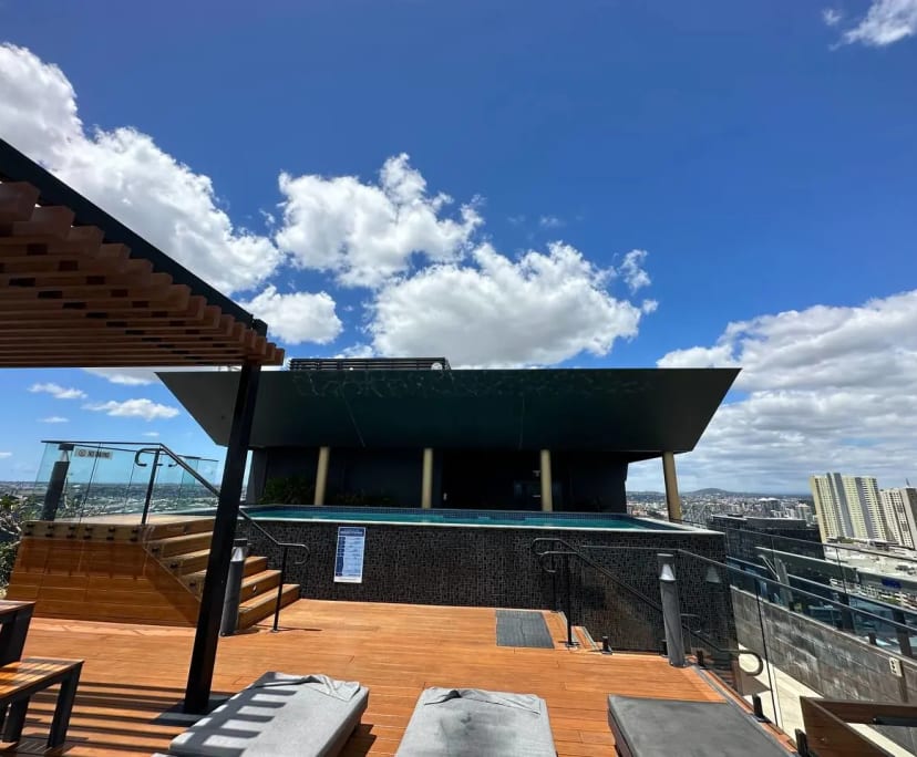 Furnished room in a flatshare