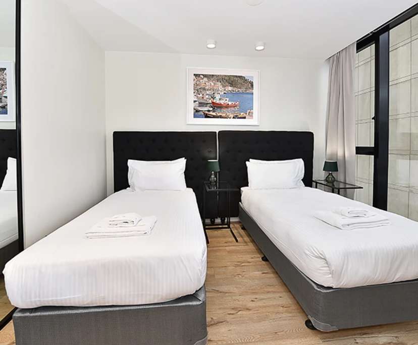 $999, Whole-property, 2 bathrooms, Melbourne VIC 3000