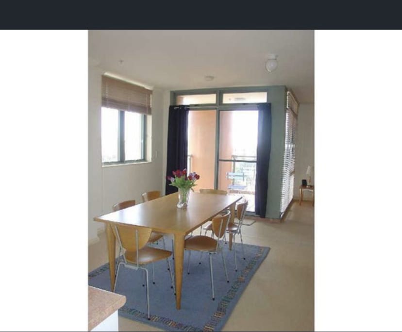 Furnished room in a flatshare