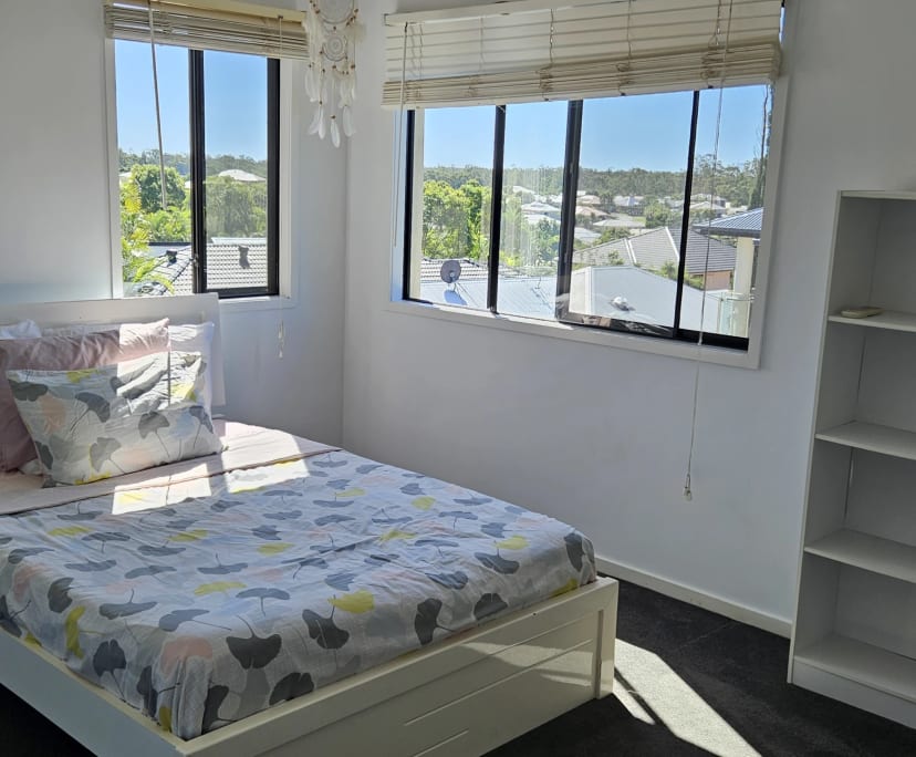 Room for Rent in Springfield Lakes, Brisbane 300,...